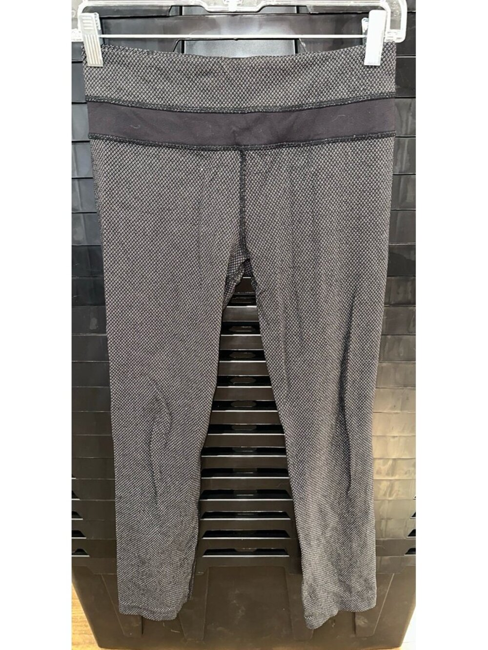 Lululemon leggings size 4